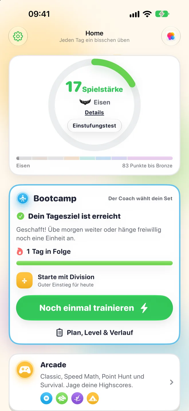 Die Startseite mit der Spielstärke-Karte, der Bootcamp-Karte und der Arcade-Karte.